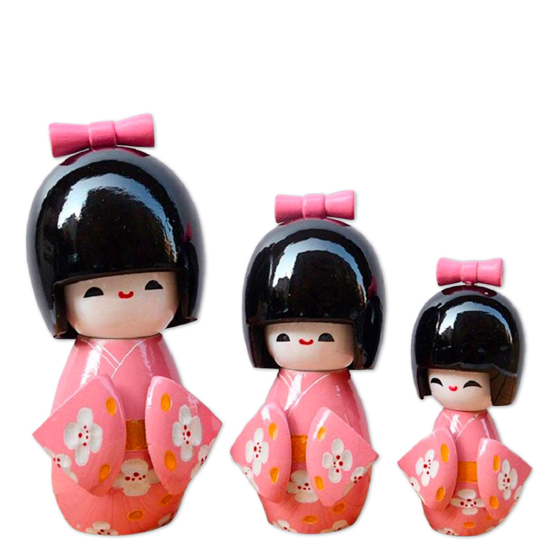 Ensemble de Poupées Kokeshi Traditionnelles en Kimono Rose Pâle